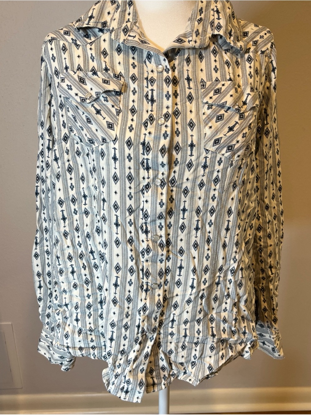 Cedar Rose Women Tribal Aztec SouthWestern Pearl Snap Shirt White Blue XXL 2XL